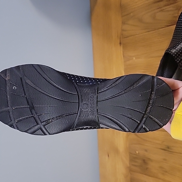 Akesso women's 8.5 Helia clog black and gray polka dot professional nurs… - Picture 7 of 7